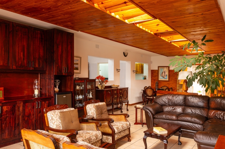 4 Bedroom Property for Sale in Dwarskersbos Western Cape